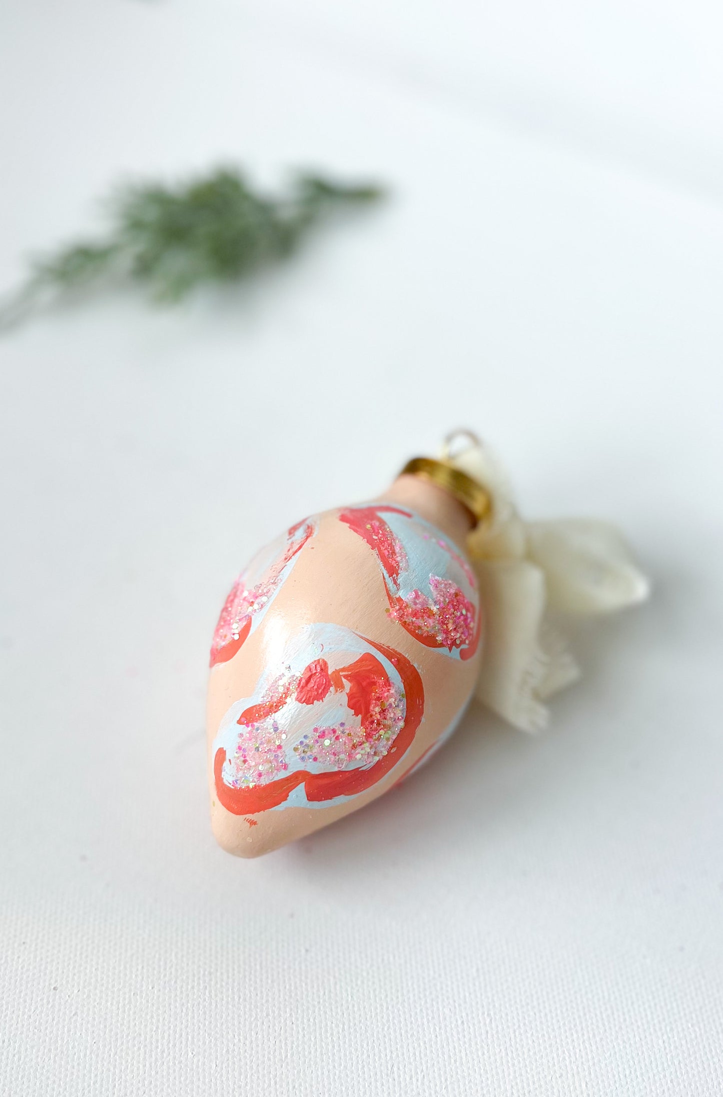 Ceramic Oyster Ornament #85